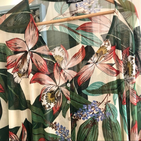 NWOT Tropical Summer Sheer Handkerchief Style Top Large - Picture 4 of 8